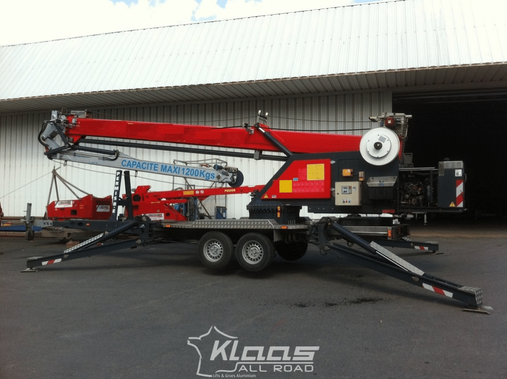 Grue automotrice sur remorque occasion PAUS 30m