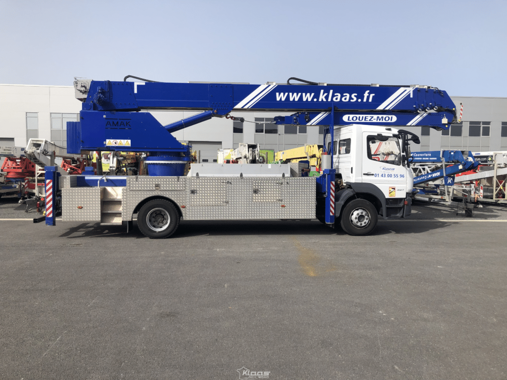 Location grue mobile sur camion Klaas Amak 160 40 m